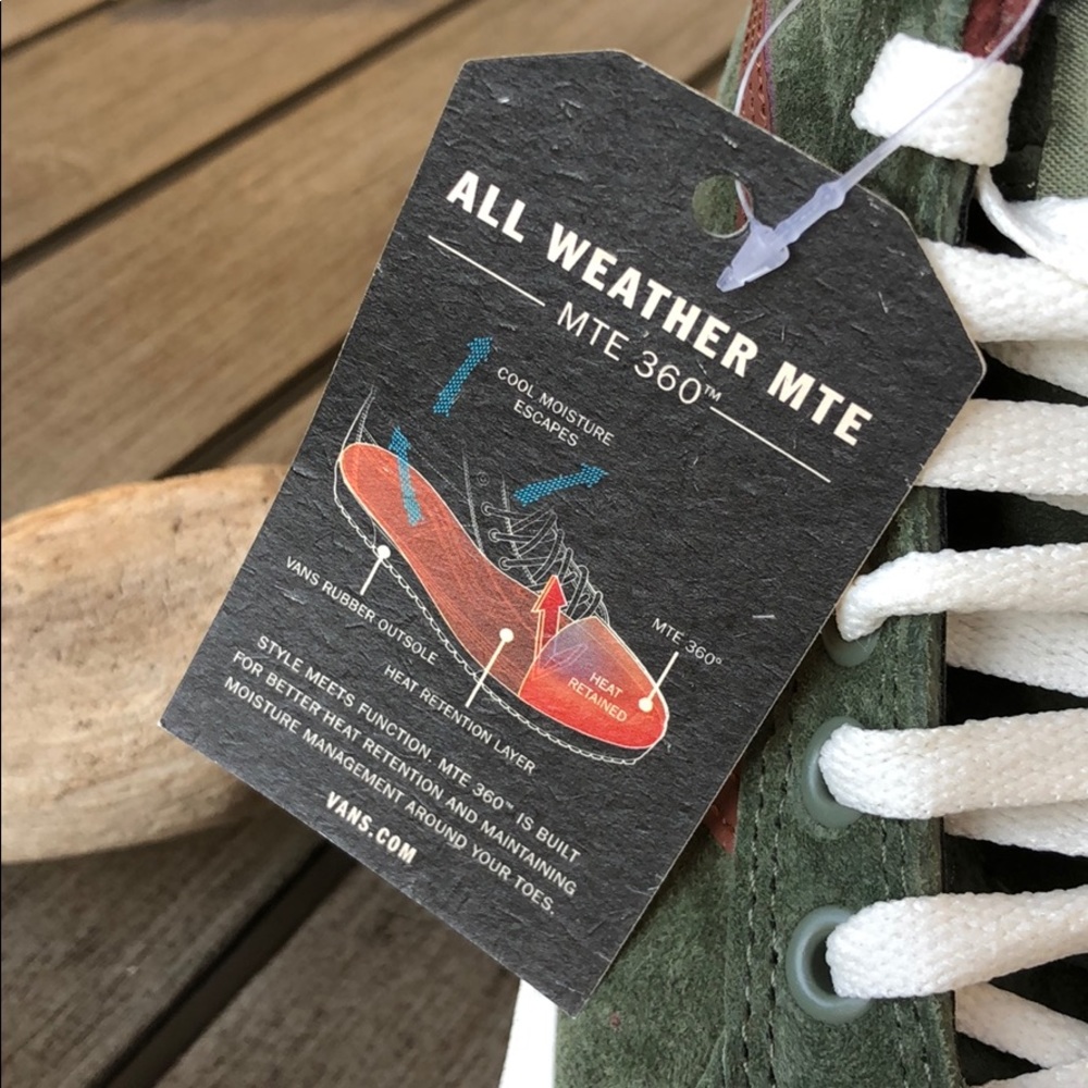 🌴🌼VANS- MOUNTAIN ALL WEATHER PROOF HIGH TOPS🌼🌴 - Picture 4 of 14
